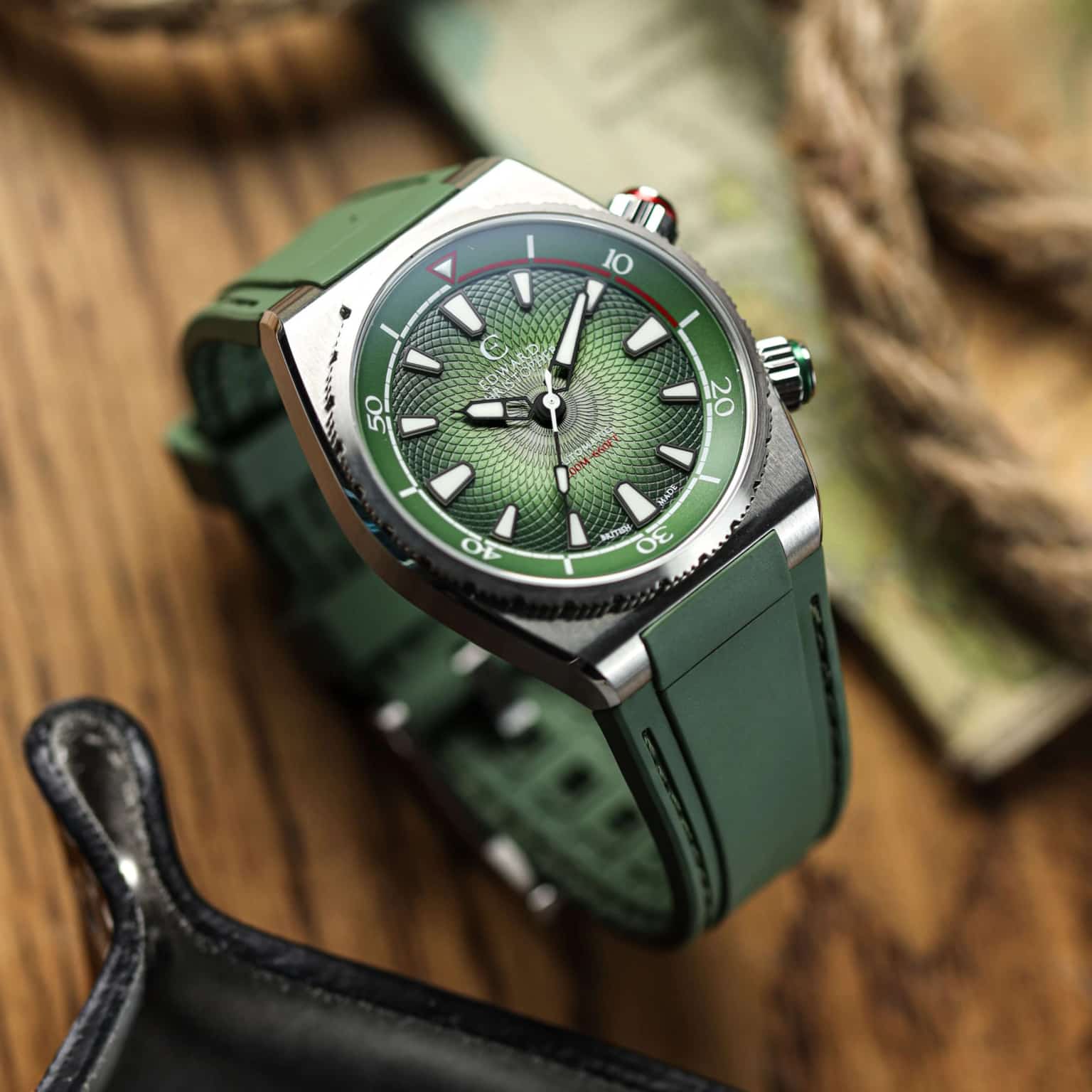Edward Christopher The Manta Revelare — Forest Green Edition