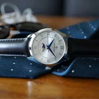 Alexander James Watches Moon 38