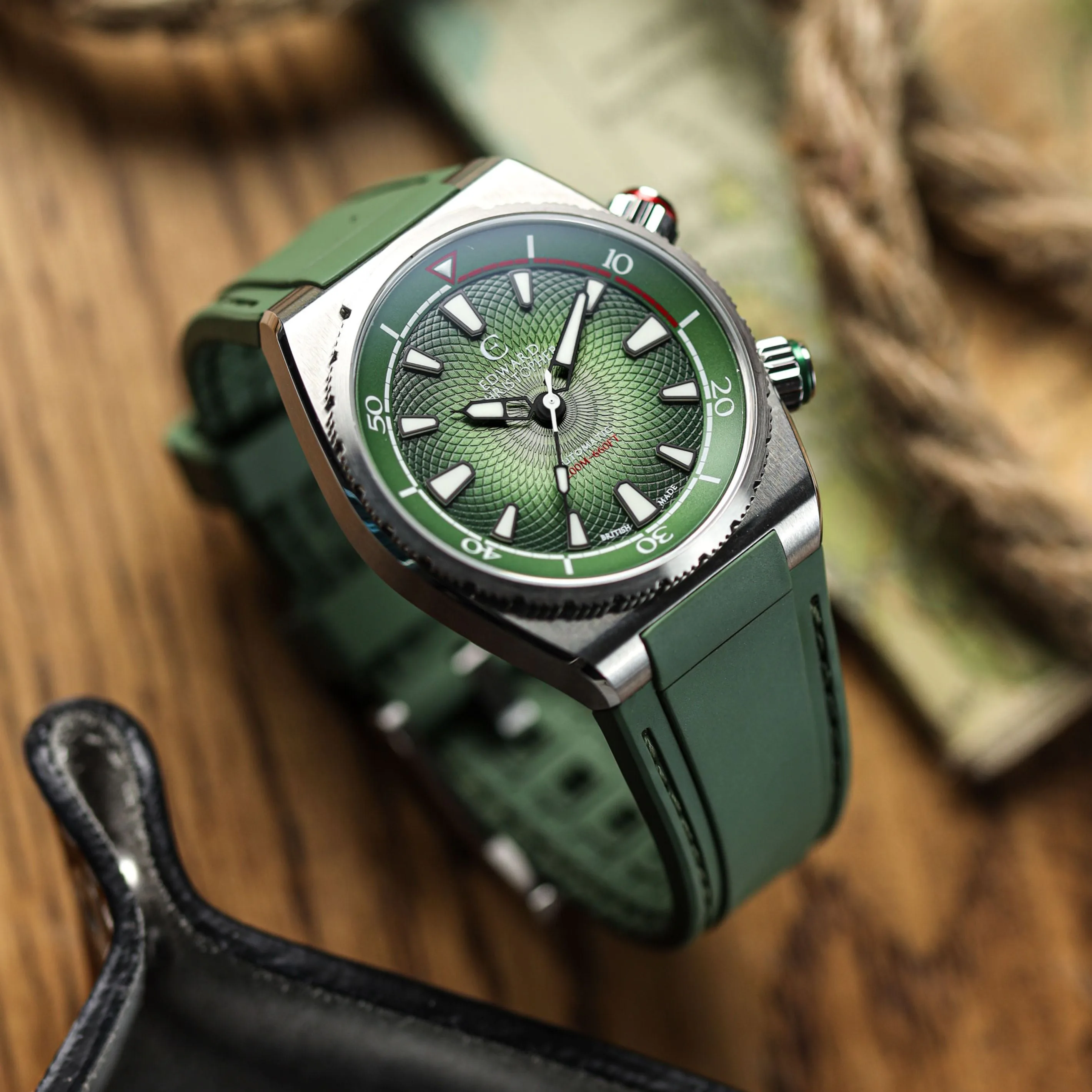 Edward Christopher The Manta Revelare — Forest Green Edition