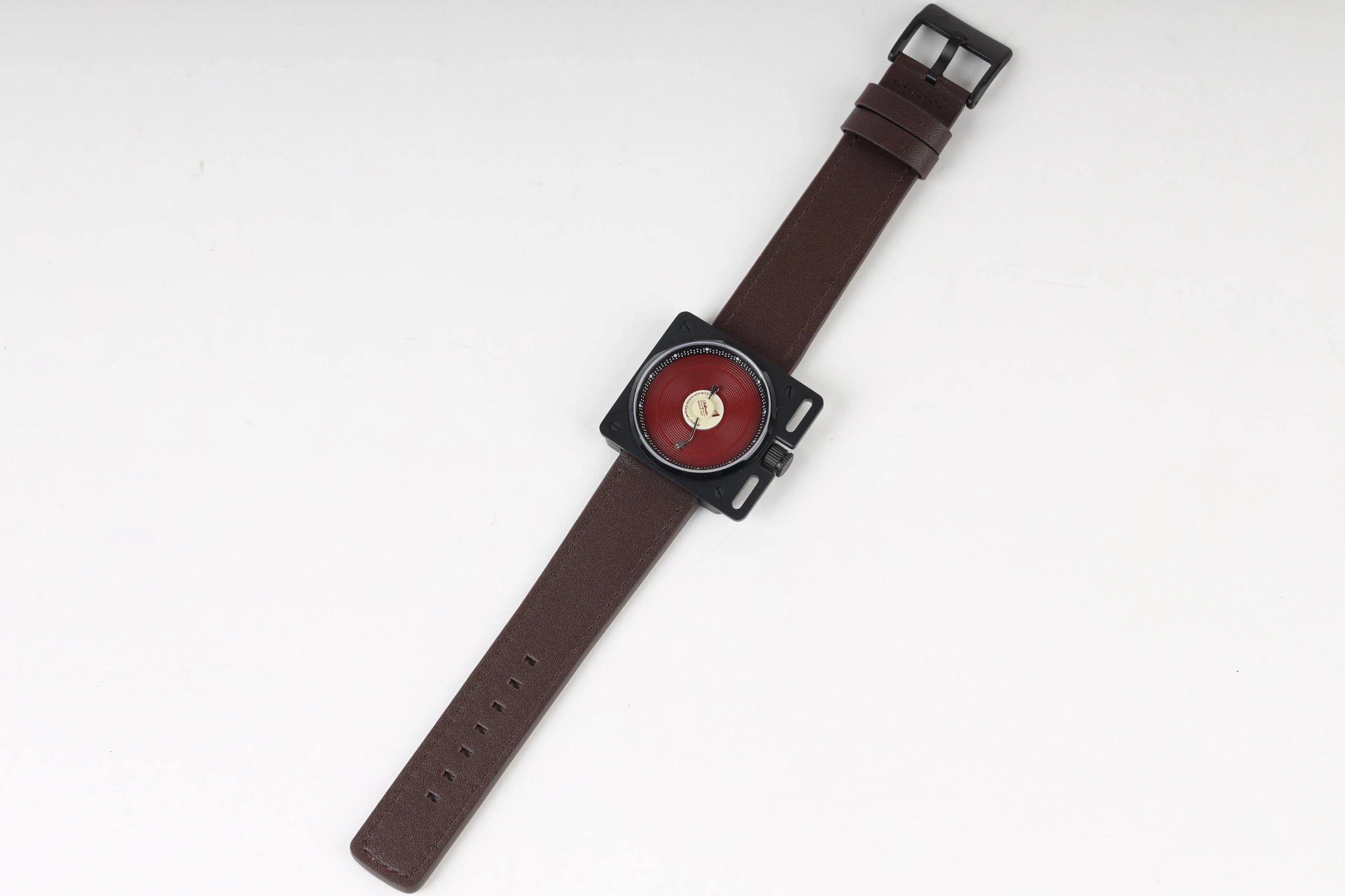 AndoAndoAndo Vinyl Record Quartz by AndoAndoAndo x Misamé