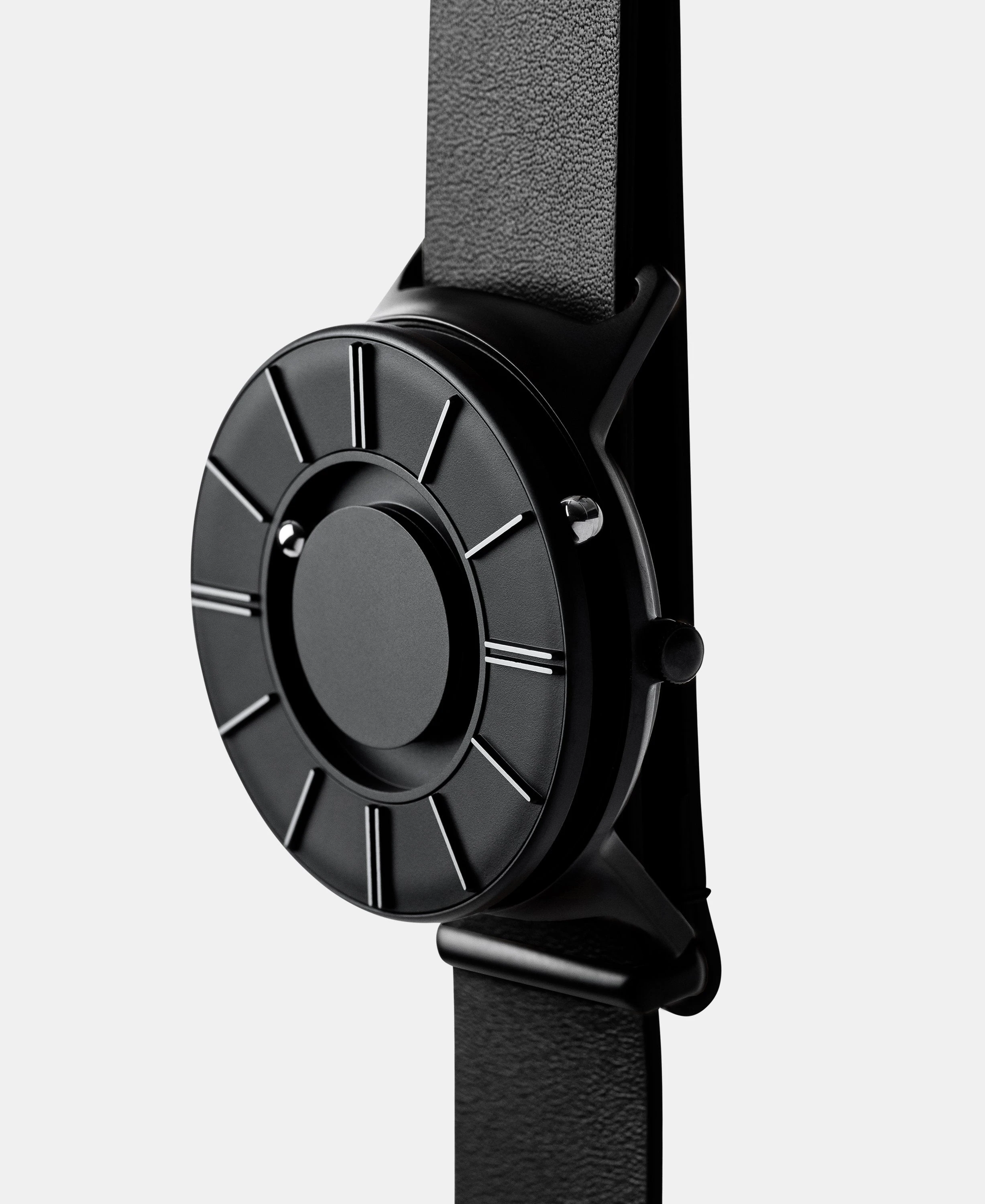 Eone Bradley (Black)