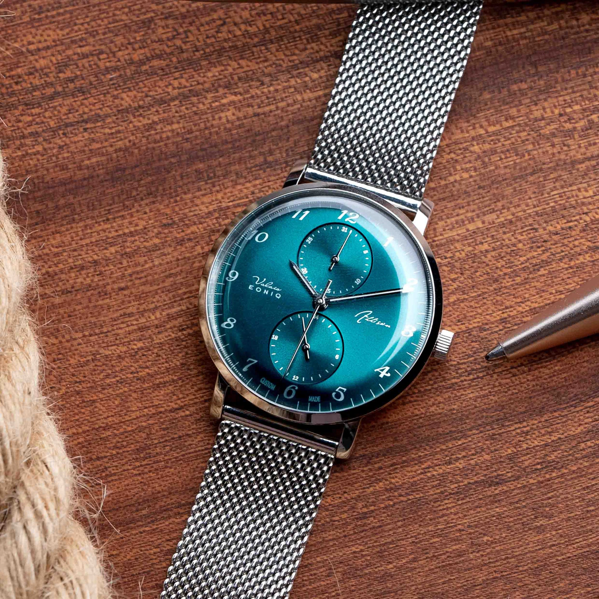 Eoniq CUSTOM Mechanical-Quartz Hybrid Watch