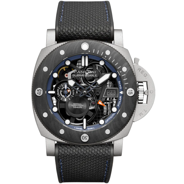 Panerai Submersible GMT Titanio Mike Horn Experience Edition
