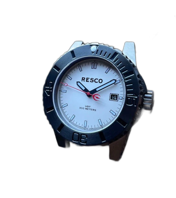 Resco Custom C12: DLC Gen2 case, UDT white/red dial
